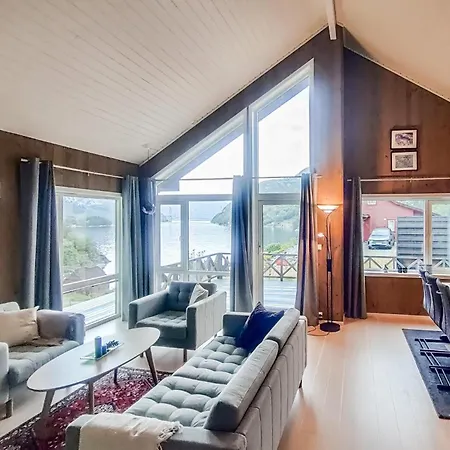 3 Bedroom Beautiful In Holiday home Forsand