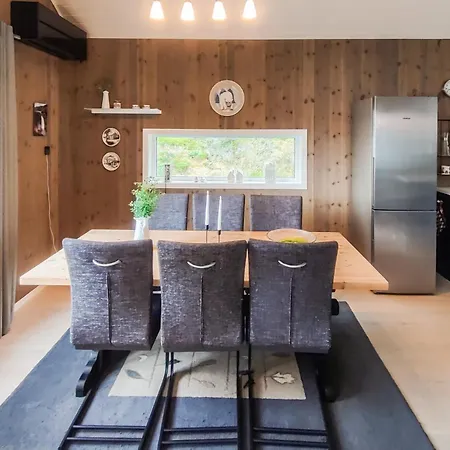 Holiday home 3 Bedroom Beautiful In Forsand
